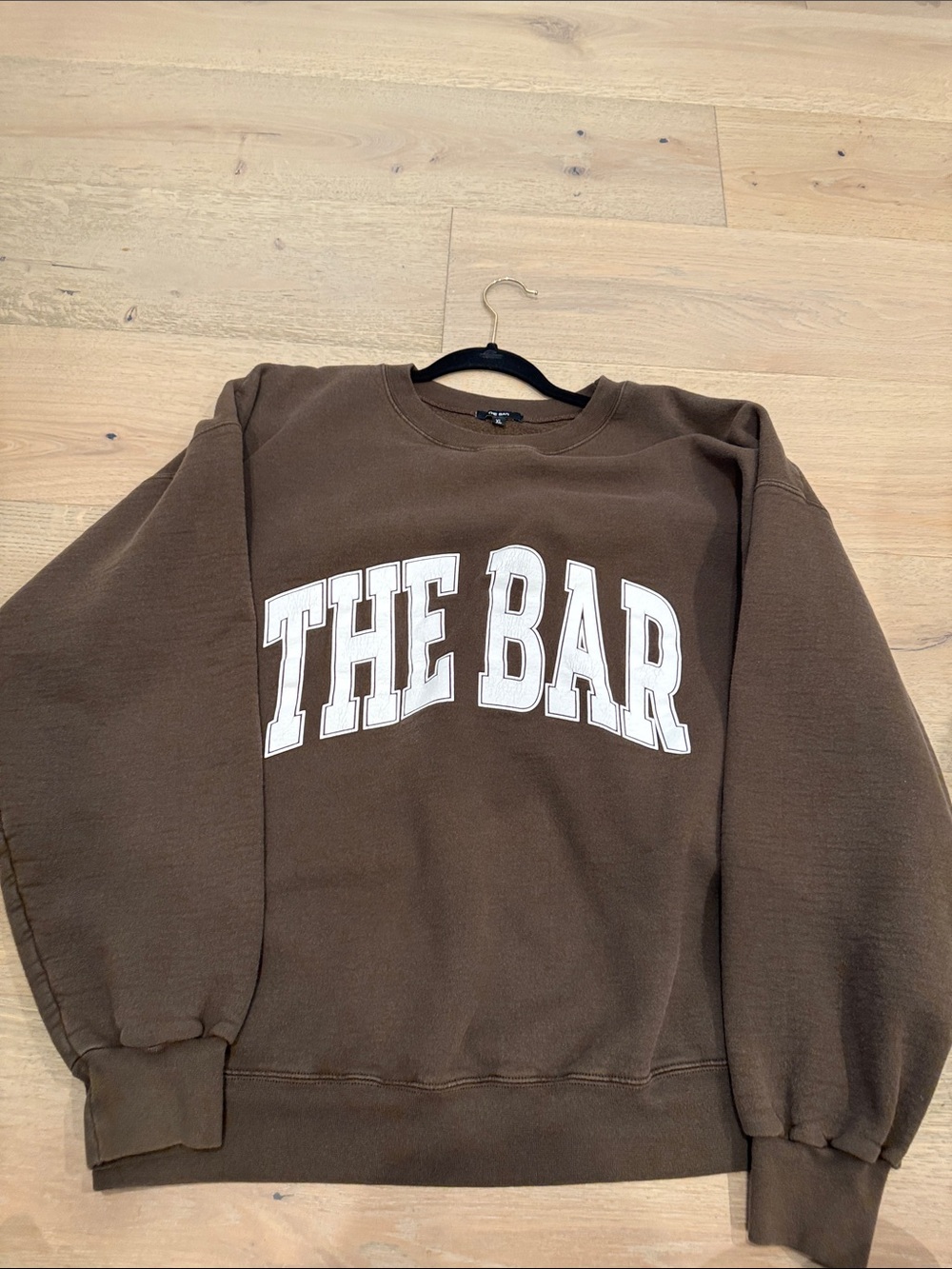 The bar brown XL sweatshirt